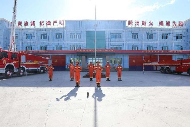 铁骨铮铮映军魂，军旗永随党旗飘 ——马克思主义学院开展八月拥军主题党日活动