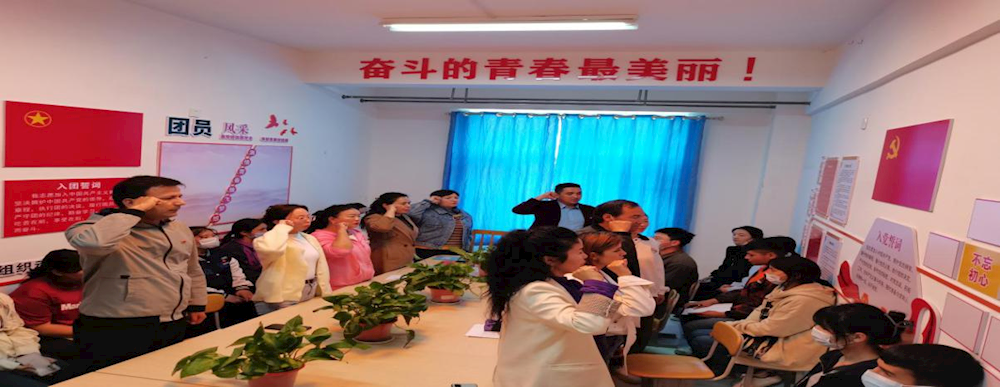 加强党的作风建设，树立党员良好形象