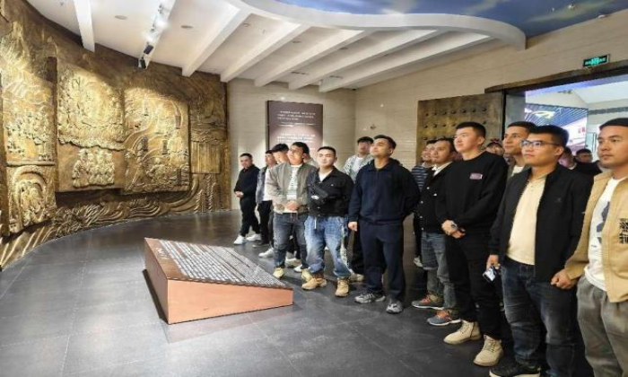 16a3bc9219514b9e8c673c7e074edc51.png 16a3bc9219514b9e8c673c7e074edc51.png